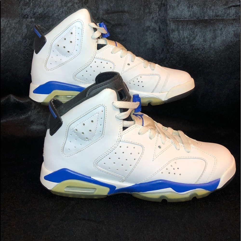 Air Jordan 6 white/blue (used)